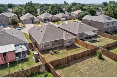 504 Cross Ridge Circle N, Fort Worth, TX 76120 - Photo 27
