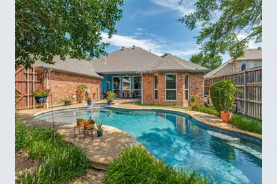 9502 Valley Lake Lane, Irving, TX 75063 - Photo 21