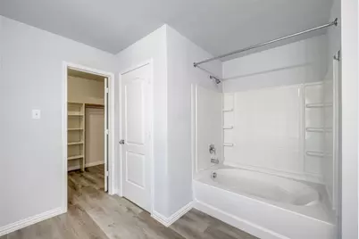 915 Penny Royal Court, Arlington, TX 76002 - Photo 15