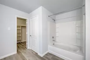 915 Penny Royal Ct, Arlington, TX 76002 - Photo 15
