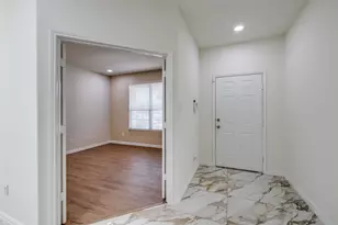 915 Penny Royal Ct, Arlington, TX 76002 - Photo 3