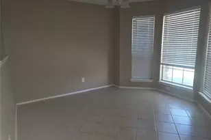 1717 Creekbend Dr, Lewisville, TX 75067 - Photo 7