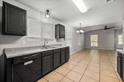 4548 Via James Jacob, Dallas, TX 75211 - Photo 13