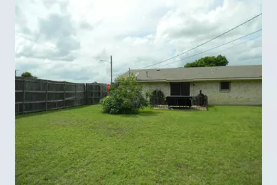 3204 Pacesetter Drive, Dallas, TX 75241 - Photo 9