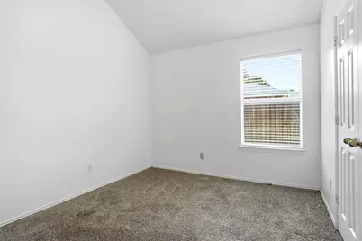 3215 Elmwood Drive, Mesquite, TX 75181 - Photo 13