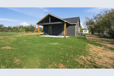414 E Belknap Street, Jacksboro, TX 76458 - Photo 25