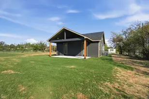414 E Belknap St, Jacksboro, TX 76458 - Photo 25