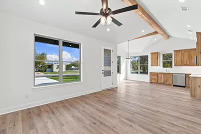 414 E Belknap Street, Jacksboro, TX 76458 - Photo 7