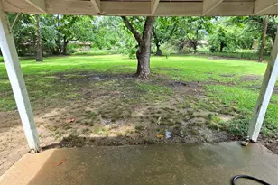 2970 41st St SE, Paris, TX 75462 - Photo 11