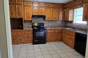 2970 41st St SE, Paris, TX 75462 - Photo 9