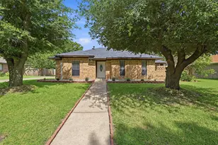3110 Normandy Dr, Sherman, TX 75090 - Photo 1
