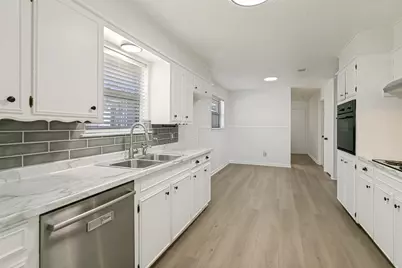 4009 Twilight Drive S, Benbrook, TX 76116 - Photo 5