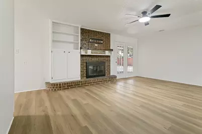 4009 Twilight Drive S, Benbrook, TX 76116 - Photo 9