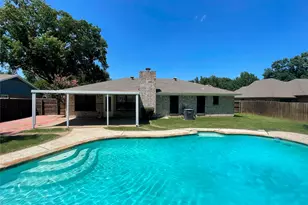 3908 Chestnut St, Fort Worth, TX 76137 - Photo 5