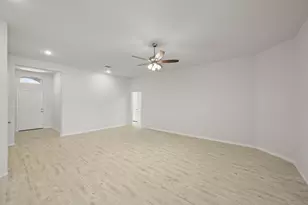 2637 River Bank Dr, Burleson, TX 76028 - Photo 17