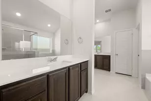 2637 River Bank Dr, Burleson, TX 76028 - Photo 9