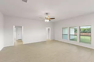 2613 River Bank Dr, Burleson, TX 76028 - Photo 15