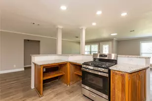 2007 Bradford St, Irving, TX 75061 - Photo 11