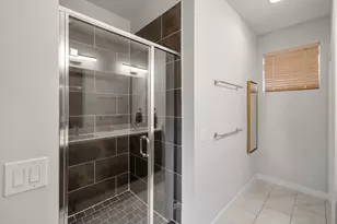 6542 E Lovers Ln, Dallas, TX 75214 - Photo 23