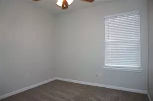 10037 Quail Glen Dr, Fort Worth, TX 76140 - Photo 13
