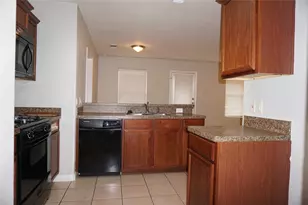10037 Quail Glen Dr, Fort Worth, TX 76140 - Photo 5