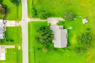 570 N Center, Blossom, TX 75416 - Photo 27