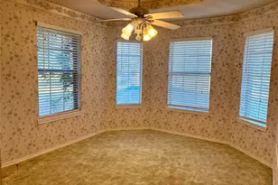 570 N Center, Blossom, TX 75416 - Photo 9