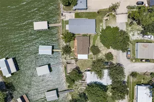 121 Lure St, Bridgeport, TX 76426 - Photo 37