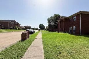 8418 Coventry Dr, Rowlett, TX 75089 - Photo 29