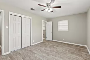7425 S College Cir, North Richland Hills, TX 76180 - Photo 17