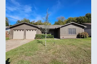 7425 S College Circle, North Richland Hills, TX 76180 - Photo 1