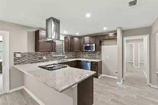 7425 S College Cir, North Richland Hills, TX 76180 - Photo 11