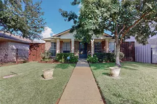 2336 Summit Ln, Dallas, TX 75227 - Photo 1