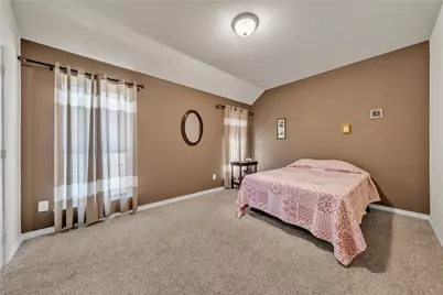 1321 Lauren Lane, Granbury, TX 76048 - Photo 5