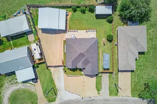 2807 Sky Harbour Dr, Granbury, TX 76049 - Photo 37