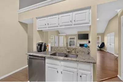 1157 Meadow Park Lane, Grand Prairie, TX 75052 - Photo 13
