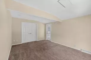 1157 Meadow Park Ln, Grand Prairie, TX 75052 - Photo 27