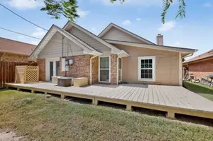 1157 Meadow Park Ln, Grand Prairie, TX 75052 - Photo 31
