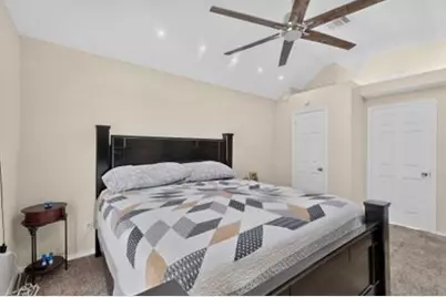 1157 Meadow Park Lane, Grand Prairie, TX 75052 - Photo 15