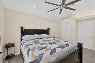 1157 Meadow Park Ln, Grand Prairie, TX 75052 - Photo 15
