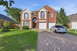2808 N Camino Lagos, Grand Prairie, TX 75054 - Photo 1