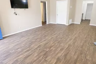 1860 W Kaufman St, Paris, TX 75460 - Photo 3