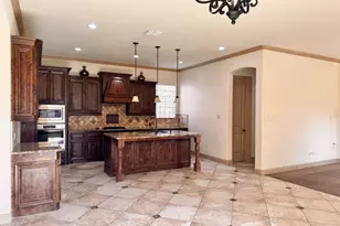 9001 Blue Water Dr, Plano, TX 75025 - Photo 7