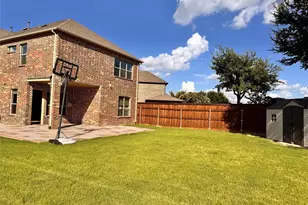 9001 Blue Water Dr, Plano, TX 75025 - Photo 29