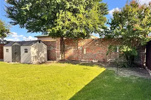 9001 Blue Water Dr, Plano, TX 75025 - Photo 27