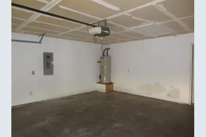 1100 Manhassett Court, Fort Worth, TX 76140 - Photo 15
