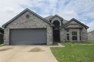 1100 Manhassett Ct, Fort Worth, TX 76140 - Photo 1
