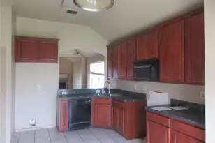 1100 Manhassett Ct, Fort Worth, TX 76140 - Photo 5