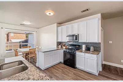 1464 Summer Hill Drive, Carrollton, TX 75007 - Photo 5