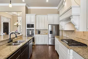 801 Rose Ct, Keller, TX 76248 - Photo 9